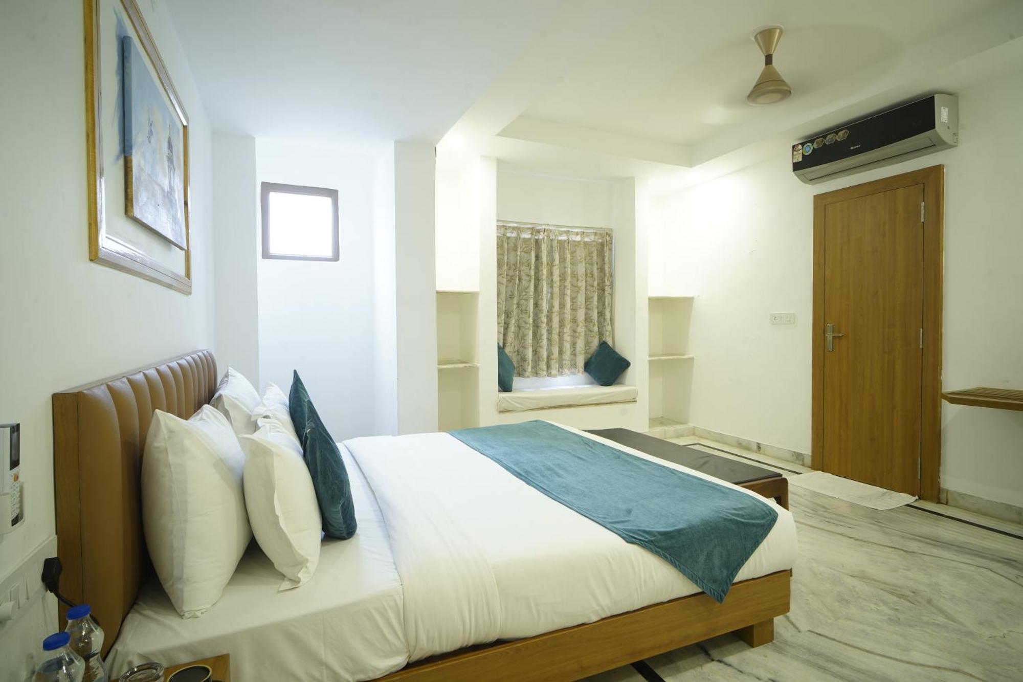 Hotel Udai Niwas By The Lake Udaipur Dış mekan fotoğraf