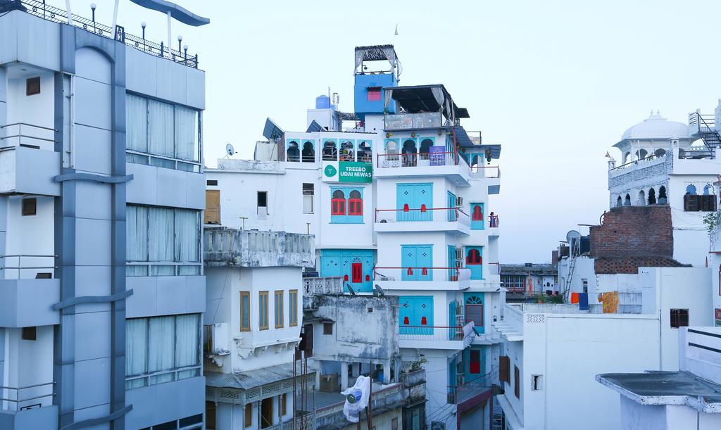 Hotel Udai Niwas By The Lake Udaipur Dış mekan fotoğraf